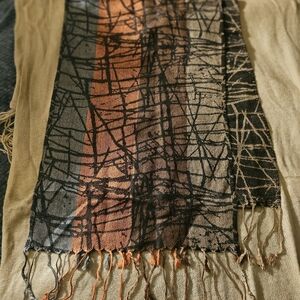NWOT Silky Abstract Patterned Scarf